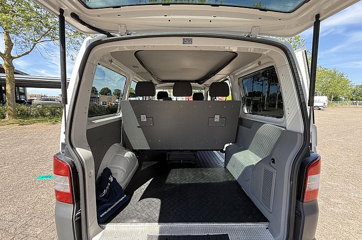 Volkswagen  Kombi Transporter CAMPER, AUTOMAAT, AIRCO, DEALER ONDERHOUDEN.