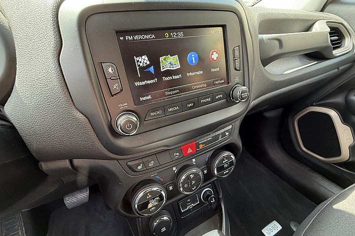 Jeep Renegade 1.4 MultiAir 75th Anniversary AWD AUTOMAAT, 4WD, 2x OPEN DAK.