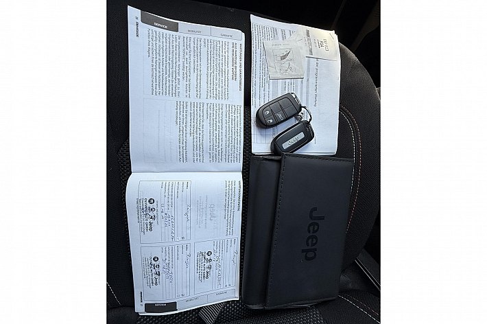 Jeep Renegade 1.4 MultiAir 75th Anniversary AWD AUTOMAAT, 4WD, 2x OPEN DAK.