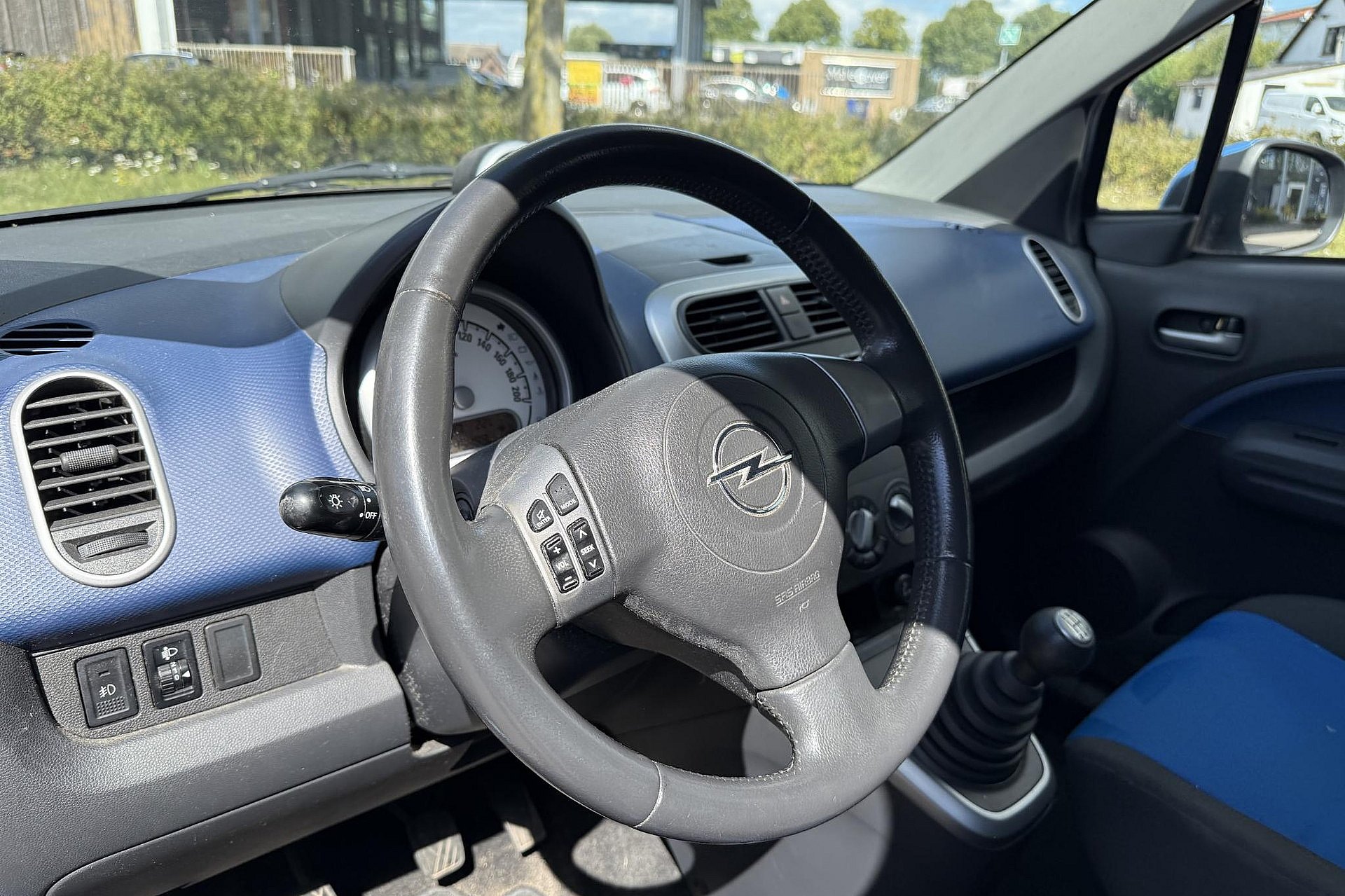 Opel Agila