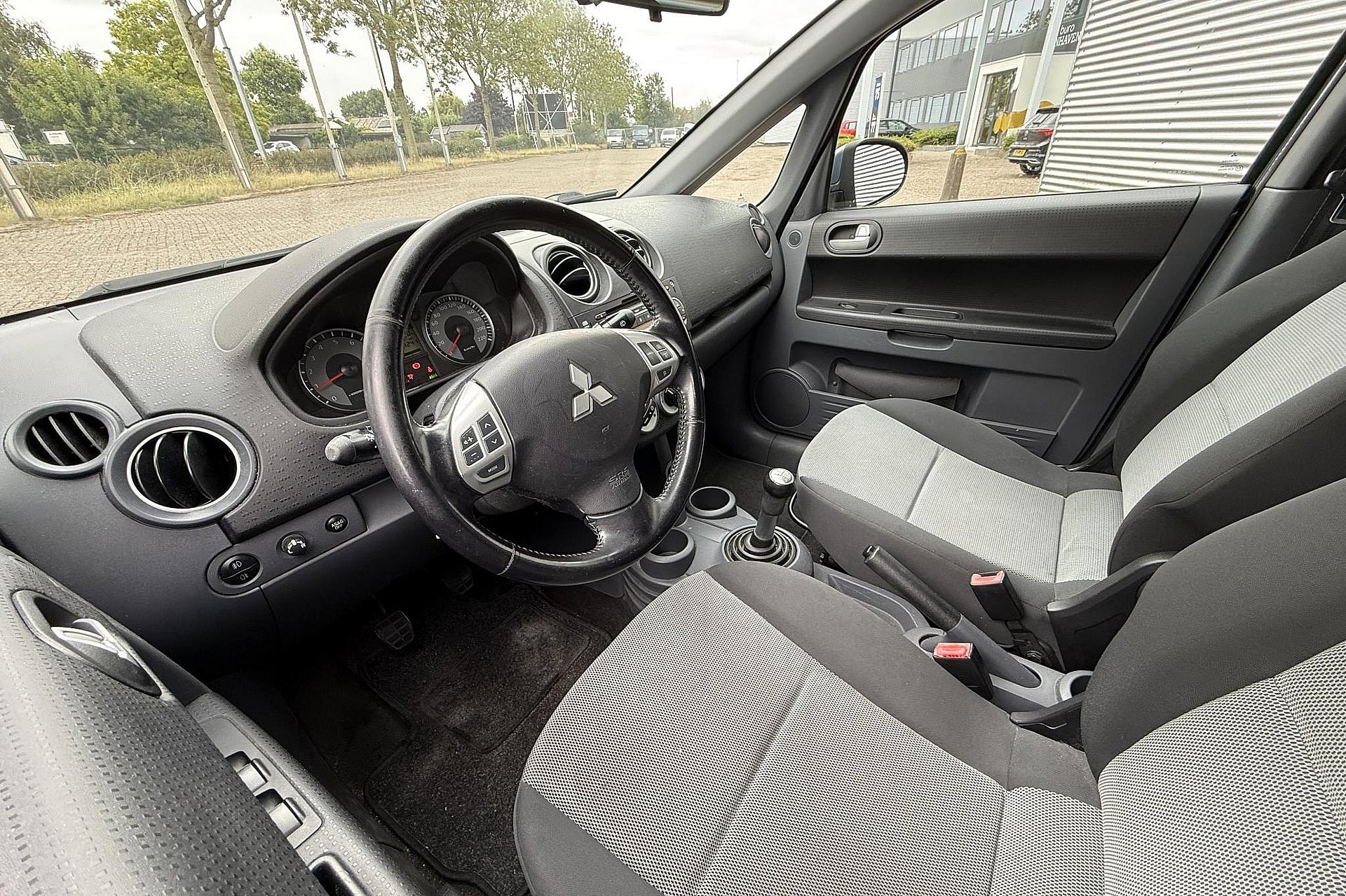 Mitsubishi Colt