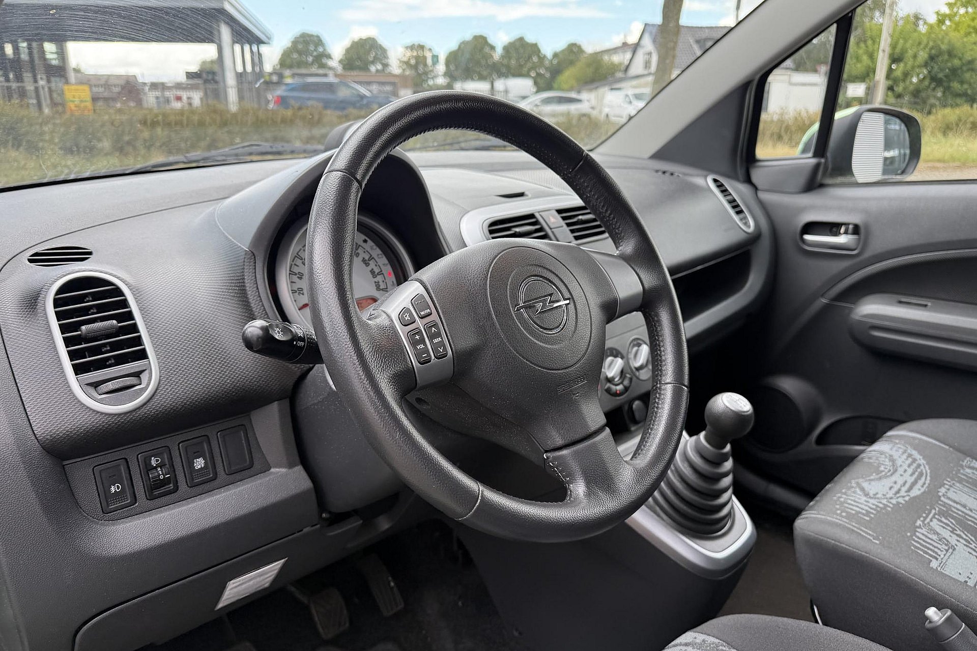 Opel Agila