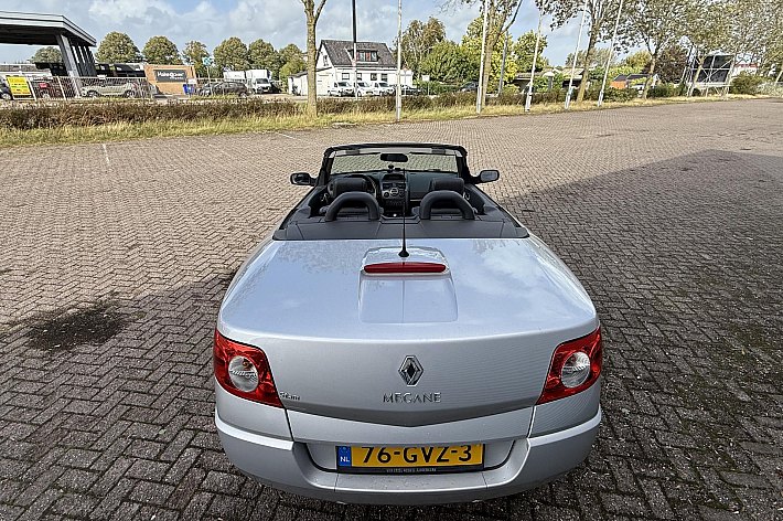 Renault Mégane Coupé-Cabriolet 2.0-16V Tech Line ZEER MOOIE, GOED ONDERHOUDEN EN NEDERLANDS GELEVERDE RENAULT MET 71DKM NAP.