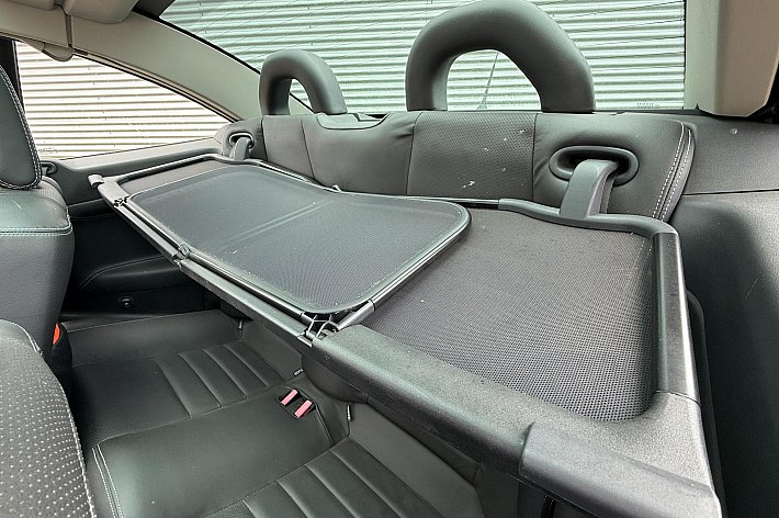 Renault Mégane Coupé-Cabriolet 2.0-16V Tech Line ZEER MOOIE, GOED ONDERHOUDEN EN NEDERLANDS GELEVERDE RENAULT MET 71DKM NAP.