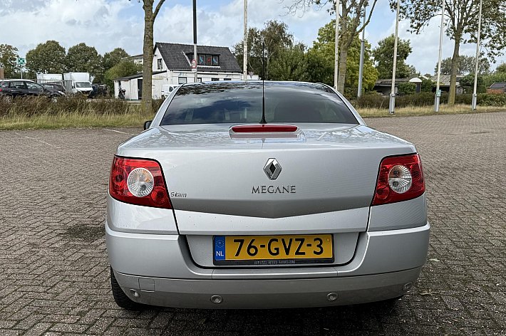 Renault Mégane Coupé-Cabriolet 2.0-16V Tech Line ZEER MOOIE, GOED ONDERHOUDEN EN NEDERLANDS GELEVERDE RENAULT MET 71DKM NAP.