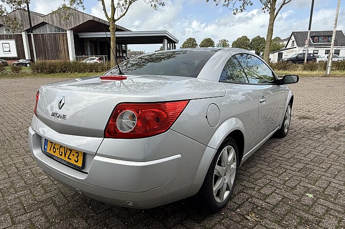 Renault Mégane Coupé-Cabriolet 2.0-16V Tech Line ZEER MOOIE, GOED ONDERHOUDEN EN NEDERLANDS GELEVERDE RENAULT MET 71DKM NAP.