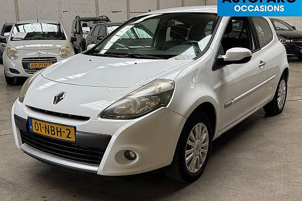 Renault Clio 1.2 Collection , CRUISE CONTROL, AIRCO, TREKHAAK, KEURIG ONDERHOUDEN, BOEKJES AANWEZIG
