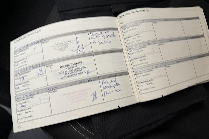 Renault Clio 1.2 Collection , CRUISE CONTROL, AIRCO, TREKHAAK, KEURIG ONDERHOUDEN, BOEKJES AANWEZIG