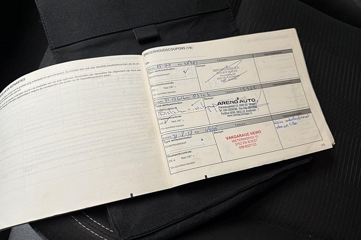 Renault Clio 1.2 Collection , CRUISE CONTROL, AIRCO, TREKHAAK, KEURIG ONDERHOUDEN, BOEKJES AANWEZIG