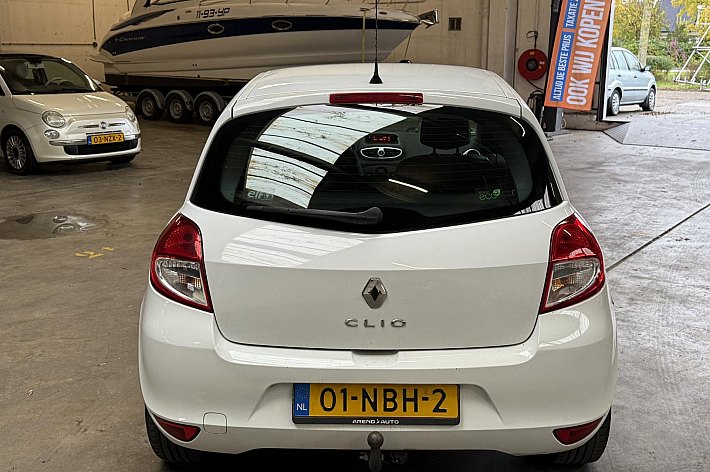 Renault Clio 1.2 Collection , CRUISE CONTROL, AIRCO, TREKHAAK, KEURIG ONDERHOUDEN, BOEKJES AANWEZIG