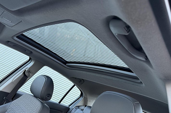 Opel Corsa 1.4-16V Cosmo , PANODAK, AIRCO, CRUISE, NAVI,HALF LEDER, PDC, TREKHAAK, 113.609 KM NAP, VOLLEDIG ONDERHOUDEN, ZEER NETTE EN PERFECT RIJDENDE CORSA