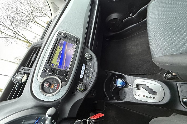 Toyota Yaris 1.5 Full Hybrid Aspiration , HYBRIDE, AIRCO, CRUISE CONTROLE, ELECTRISCHE RAMEN, TREKHAAK AFNEEMBAAR, VOLLEDIG ONDERHOUDEN, NL AUTO