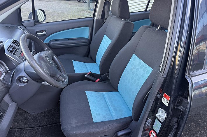 Suzuki Splash 1.2 Comfort , GOED RIJDENDE SPLASH MET DE STERKE 1.2 MOTOR, 151.794 KM NAP, ACHTERBUMPER BESCHADIGD, LEUKE HOOGZITTER VOOR WEINIG GELD. ZO INGERUILD ZO WEER WEG NAAR DE LIEFHEBBER.