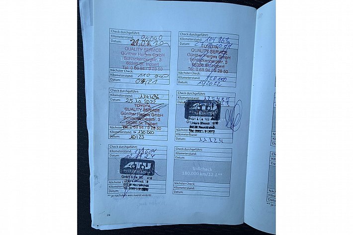 Toyota Yaris 1.5 Full Hybrid Aspiration , CRUISE CONTROLE, AIRCO,KEYLESS, NAVI, HYBRIDE, VOLLEDIG DEALERONDERHOUDEN. MOOIE EN GOED RIJDENDE YARIS HYBRIDE, BOEKJES AANWEZIG