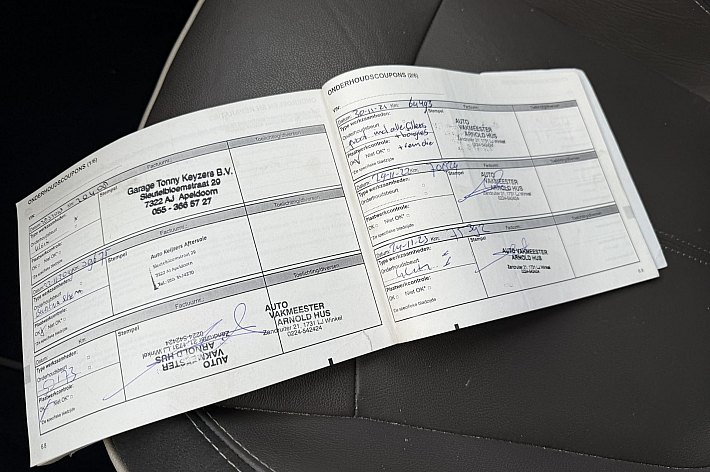 Renault Captur 1.2 TCe Dynamique AUTOMAAT, LEDER,CRUISE CONTROLE, lNAVI, PDC + CAMERA, STOELVERWARMING, TREKHAAK, LEDER STUURWIEL, 88.455 KM NAP.