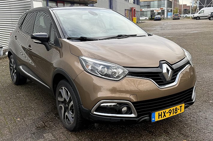 Renault Captur 1.2 TCe Dynamique AUTOMAAT, LEDER,CRUISE CONTROLE, lNAVI, PDC + CAMERA, STOELVERWARMING, TREKHAAK, LEDER STUURWIEL, 88.455 KM NAP.