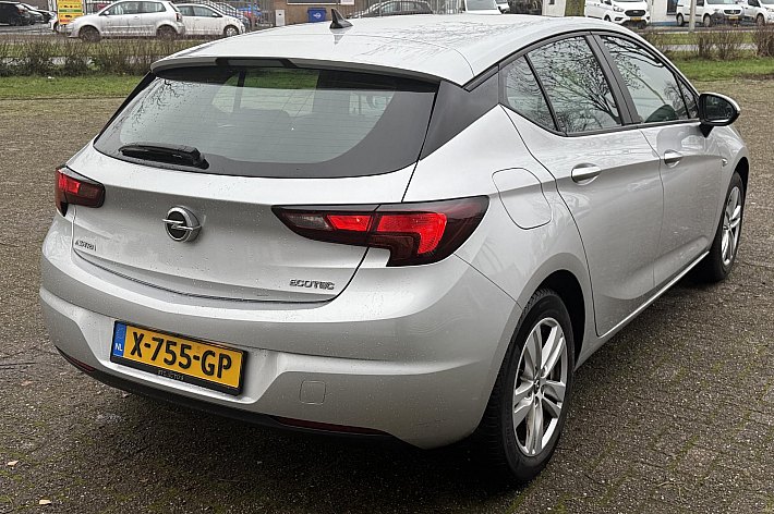 Opel Astra 1.0 Turbo 120 Jaar Edition , AIRCO, NAVI, CRUISE CONTROLE, CARPLAY, NETTE EN GOEDRIJDENDE ASTRA MET VEEL OPTIES, LEDEREN STUURWIEL MULTI FUNCTIONEEL