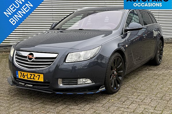 Opel Insignia Sports Tourer 2.0 T Sport , LEDER SPORTINTERIEUR, 19 INCH VELGEN, STOELVERWARMING, NAVI, CLIMA, CRUISE CONTROLE, SPORT EN TOUR STAND, TREKHAAK AFNEEMBAAR, NWE KOPPELING, ZGAN BANDEN, GROTE BEURT GEHAD, BOOSKIJKERS, 220PK, RIJDT PERFECT, ZIT HEERLIJK, KLAA