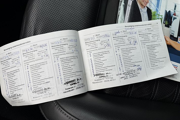 Opel Insignia Sports Tourer 2.0 T Sport , LEDER SPORTINTERIEUR, 19 INCH VELGEN, STOELVERWARMING, NAVI, CLIMA, CRUISE CONTROLE, SPORT EN TOUR STAND, TREKHAAK AFNEEMBAAR, NWE KOPPELING, ZGAN BANDEN, GROTE BEURT GEHAD, BOOSKIJKERS, 220PK, RIJDT PERFECT, ZIT HEERLIJK, KLAA