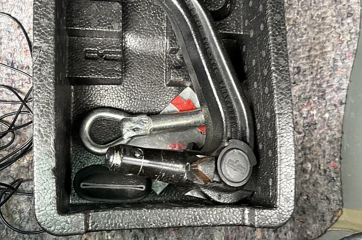 Opel Insignia Sports Tourer 2.0 T Sport , LEDER SPORTINTERIEUR, 19 INCH VELGEN, STOELVERWARMING, NAVI, CLIMA, CRUISE CONTROLE, SPORT EN TOUR STAND, TREKHAAK AFNEEMBAAR, NWE KOPPELING, ZGAN BANDEN, GROTE BEURT GEHAD, BOOSKIJKERS, 220PK, RIJDT PERFECT, ZIT HEERLIJK, KLAA