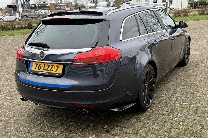 Opel Insignia Sports Tourer 2.0 T Sport , LEDER SPORTINTERIEUR, 19 INCH VELGEN, STOELVERWARMING, NAVI, CLIMA, CRUISE CONTROLE, SPORT EN TOUR STAND, TREKHAAK AFNEEMBAAR, NWE KOPPELING, ZGAN BANDEN, GROTE BEURT GEHAD, BOOSKIJKERS, 220PK, RIJDT PERFECT, ZIT HEERLIJK, KLAA