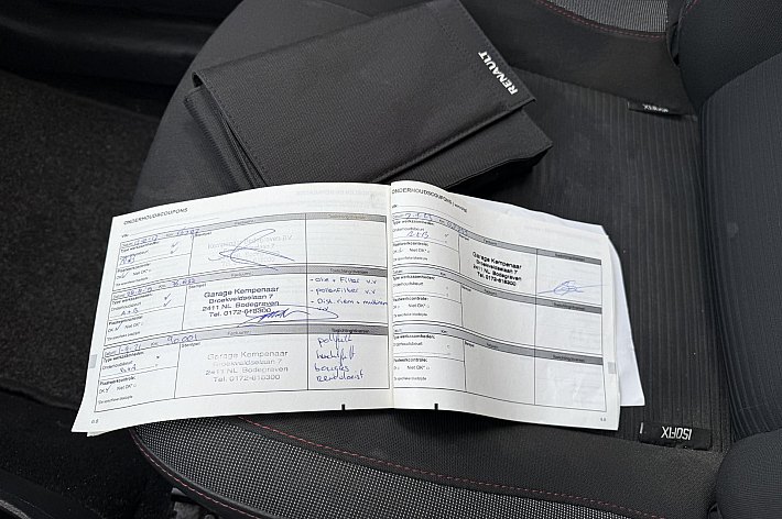 Renault Twingo 1.2 16V Dynamique , AIRCO, CRUISE CONTROLE, GOED RIJDENDE EN VROLIJKE TWINGO, ( STICKERS) , DISTRIBUTIE KAN NOG 70.0000 KM MEE,