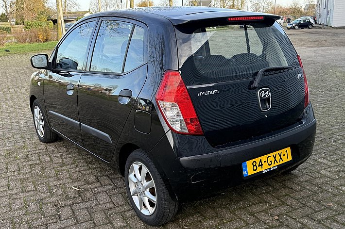 Hyundai i10 1.1 Active ,  4 ZGAN BANDEN, 5 DEURS, ZUINIG EN BETROUWBAAR, LEUKE GOEDRIJDENDE i10
