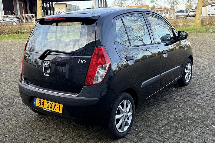 Hyundai i10 1.1 Active ,  4 ZGAN BANDEN, 5 DEURS, ZUINIG EN BETROUWBAAR, LEUKE GOEDRIJDENDE i10