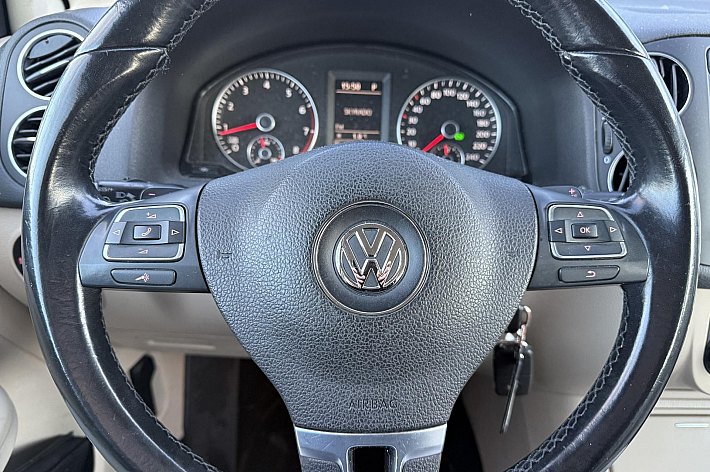 Volkswagen Golf Plus 1.4 TSI Highline , HOOG ZITTER, AIRCO, CRUISE CONTROLE, AUTOMAAT, TREKHAAK, NL AUTO, DEALER ONDERHOUDEN, BOEKJES AANWEZIG, RIJDT EN SCHAKELT SUPER