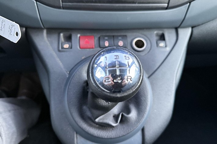 Peugeot Partner Tepee 1.6 VTi XT Style , TREKHAAK, AIRCO, CRUISE CONTROLE, SUPER NETTE AUTO, LUXE INTERIEUR, RECENT GROOT ONDERHOUD GEHAD, BOEKJES AANWEZIG,