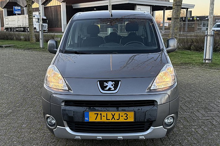 Peugeot Partner Tepee 1.6 VTi XT Style , TREKHAAK, AIRCO, CRUISE CONTROLE, SUPER NETTE AUTO, LUXE INTERIEUR, RECENT GROOT ONDERHOUD GEHAD, BOEKJES AANWEZIG,