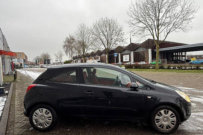 Opel Corsa 1.2-16V Enjoy , INRUILER, RIJDT, SCHAKELT, AUTO STOTTERT, EXPORT/SLOOP/HANDIGE HARRY, APK 17-1-2026, ZO MEENEMEN