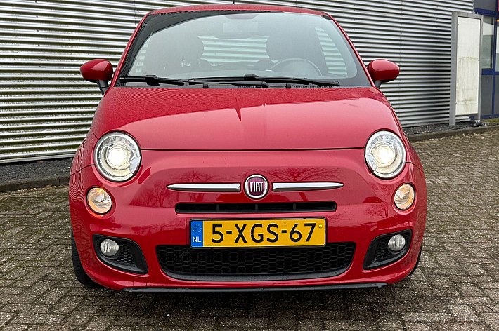 Fiat 500 0.9 TwinAir Turbo 500S , AIRCO, NAVI / CARPLAY, SPORTSTOELEN, SPORTVELGEN, BOEKJES AANWEZIG, RECENT NIEUWE KOPPELING EN VLIEGWIEL GEHAD, SUPER ZUINIG EN TOCH SPORTIEF MET VELE OPTIES