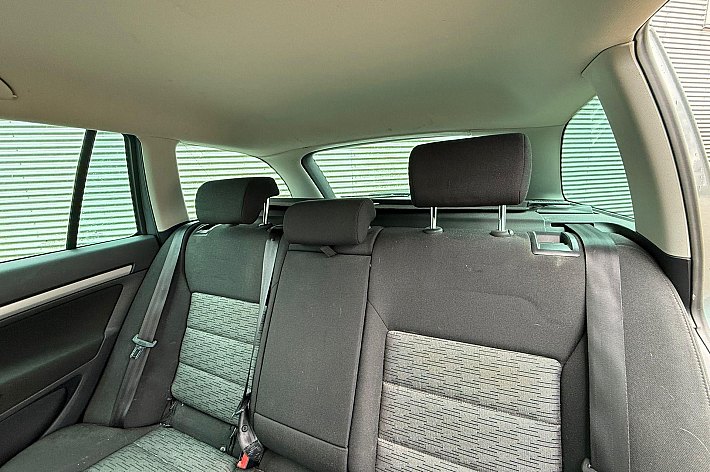 Škoda Octavia Combi 1.2 TSI Ambition Business Line , AUTOMAAT, CRUISE CONTROLE, NAVI, AIRCO, TREKHAAK, VOLLEDIG ONDERHOUDEN, BOEKJES AANWEZIG, LM-VELGEN, DUBBELE SLEUTELS, INRUIL MOGELIJK TEGEN HANDELSPRIJS