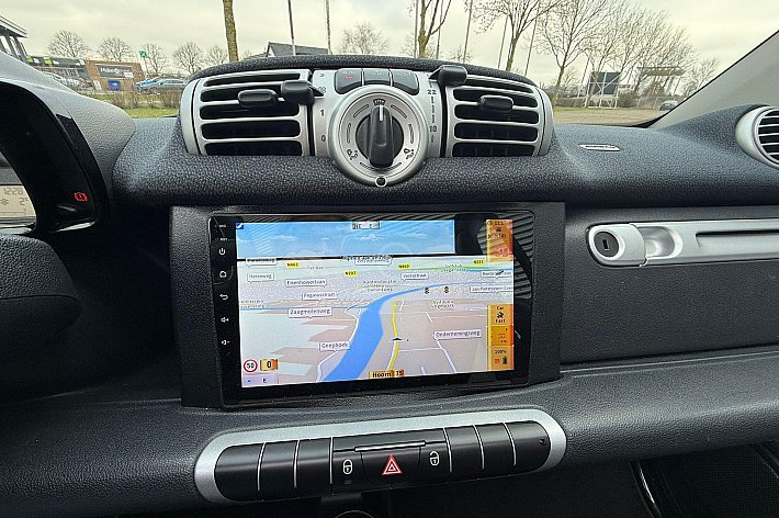 Smart Fortwo cabrio 1.0 mhd Pure AIRCO, ELECTR DAK, AUTOMAAT, GROTE NAVI / CARPLAY, ELECTRISCHE RAMEN, SPORTVELGEN, 85.166 KM, NAP