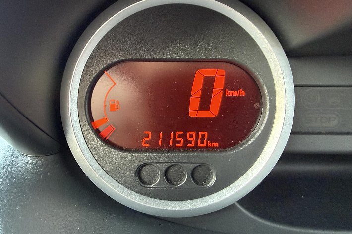 Renault Twingo 1.2 16V Limited Edition , AIRCO, BLUETOOTH, NR 11 van 100, PDC ACHTER, STUURBEKRACHTIGING, VOLLEDIG ONDERHOUDEN, BOEKJES, LEUKE SPORTIEVE EN TOCH ZUINGE UITVOERING