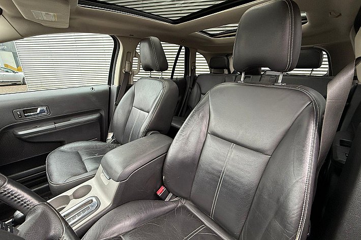 Ford Edge , AIRCO, CRUISE CONTROLE, AUTOMAAT, NAVI, STOELVERWARMING, ELECTR STOELVERSTELLING, PDC ACHTER, PANORAMADAK DUBBEL, ZEER NETTE EN GOED RIJDENDE FORD EDGE