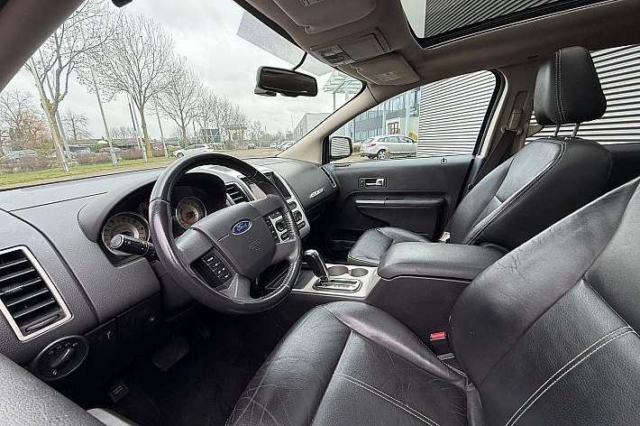 Ford Edge , AIRCO, CRUISE CONTROLE, AUTOMAAT, NAVI, STOELVERWARMING, ELECTR STOELVERSTELLING, PDC ACHTER, PANORAMADAK DUBBEL, ZEER NETTE EN GOED RIJDENDE FORD EDGE