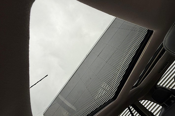 Ford Edge , AIRCO, CRUISE CONTROLE, AUTOMAAT, NAVI, STOELVERWARMING, ELECTR STOELVERSTELLING, PDC ACHTER, PANORAMADAK DUBBEL, ZEER NETTE EN GOED RIJDENDE FORD EDGE