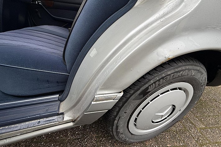 Mercedes-Benz 200-500 (W126) 300SE DEZE MOOIE 300SE IS VOORZIEN VAN O.A. AUTOMAAT, AIRCO, WEGENBELASTINGVRIJ, INTERIEUR EN EXTERIEUR ZEER NETJES.