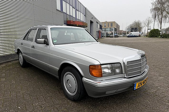 Mercedes-Benz 200-500 (W126) 300SE DEZE MOOIE 300SE IS VOORZIEN VAN O.A. AUTOMAAT, AIRCO, WEGENBELASTINGVRIJ, INTERIEUR EN EXTERIEUR ZEER NETJES.