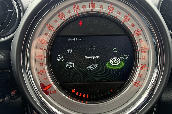 MINI Countryman 1.6 Cooper Chili , PANORAMADAK, HALF LEDER, CRUISE CONTROLE, NAVIGATIE, PDC ACHTER, 6 BAK, DUBBELE SLEUTELS, VOLLEDIG ONDERHOUDEN, BOEKJES AANWEZIG, RECENT POELIE EN SPANNERS VERNIEUWD, TOPAUTO MET VEEL MOOIE OPTIES