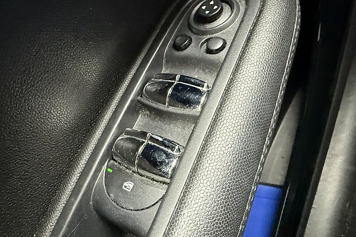 MINI Countryman 1.6 Cooper Chili , PANORAMADAK, HALF LEDER, CRUISE CONTROLE, NAVIGATIE, PDC ACHTER, 6 BAK, DUBBELE SLEUTELS, VOLLEDIG ONDERHOUDEN, BOEKJES AANWEZIG, RECENT POELIE EN SPANNERS VERNIEUWD, TOPAUTO MET VEEL MOOIE OPTIES