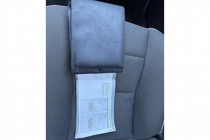 Volvo C30 1.8 Kinetic , VOLLEDIG ONDERHOUDEN, AIRCO, TREKHAAK, NETTE EN GOED RIJDENDE SPORTIVE C30, BOEKJES AANWEZIG, INRUIL MOGELIJK TEGEN HANDELSPRIJS, NIEUWE APK