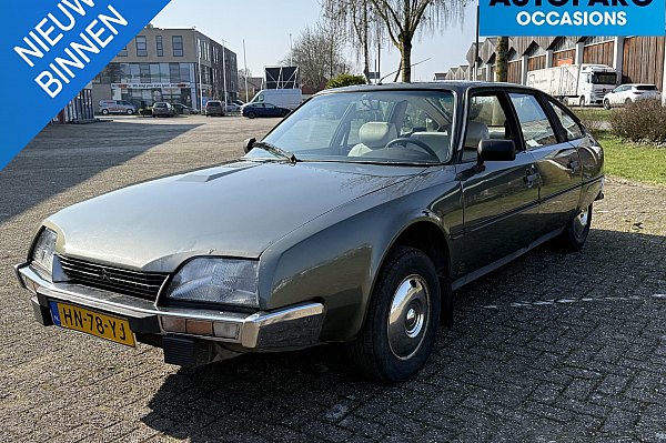 Citroën CX 2.0 , WEGENBELASTINGVRIJ, STUURBEKRACHTIGING, GOEDE HYDROLIEK, NIEUWE KOPPELING, NIEUWE DISTRIBUTIE, NIEUWE KERINGEN, NIEUWE MIDDENDEMPER, NIEUWE KRUKAS KERINGEN, NIEUWE MULTIRIEM, FACTUUR AANWEZIG, ORIGINELE KM 176.968 km TELLER 1 x ROND GEWEEST, NAP AAN