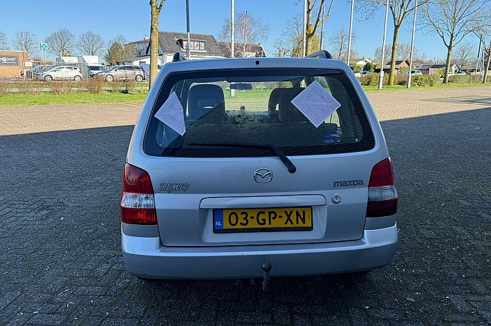 Mazda Demio 1.5 Exclusive , AUTOMAAT, TREKHAAK, APK 17-3-2027, ELECTR RAMEN VOOR, ZEER GOED RIJDENDE AUTOMAAT VOOR DE KLEINE BEURS