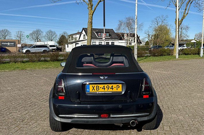 MINI Cabrio 1.6 Cooper , CABRIO ELEKTRISCH DAK, GOED WERKEND, AIRCO, HALF LEDER, STOELVERWARMING, ELECTRISCHE SPIEGELS, GOED ONDERHOUDEN, BOEKJES AANWEZIG.