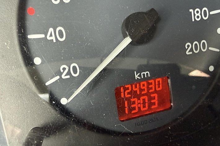 Renault Kangoo Express 1.5 dCi 80 Grand Confort , 124.930 KM NAP, NET NIEUWE DISTRIBUTIE EN ONDERHOUD GEHAD, EX INVALIDE IDEAAL VOOR VERVOER SCOOTER OF MOTOREN, GORDELS ACHTER NIET MEER AANWEZIG DUS NIET GESCHIKT MEER VOOR ROLSTOELVERVOER