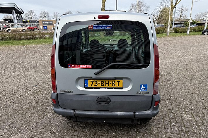 Renault Kangoo Express 1.5 dCi 80 Grand Confort , 124.930 KM NAP, NET NIEUWE DISTRIBUTIE EN ONDERHOUD GEHAD, EX INVALIDE IDEAAL VOOR VERVOER SCOOTER OF MOTOREN, GORDELS ACHTER NIET MEER AANWEZIG DUS NIET GESCHIKT MEER VOOR ROLSTOELVERVOER