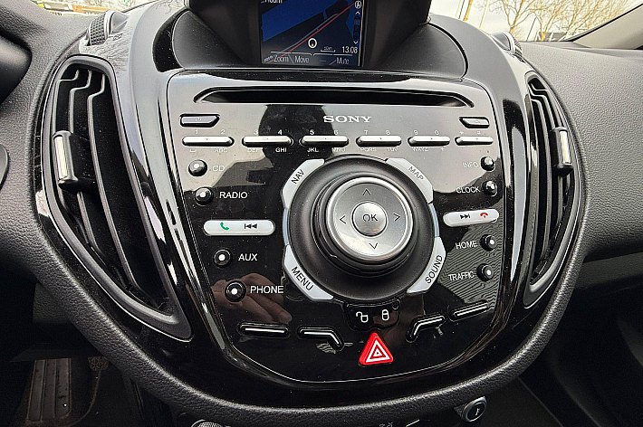 Ford B-MAX 1.0 EcoBoost Titanium , CLIMA, CRUISE CONTROLE,TREKHAAK,  ACHTERUITRIJ CAMERA, NAVI, PDC VOOR EN ACHTER, 100% ONDERHOUDEN, BOEKJES AANWEZIG, SUPER NETTE EN PERFECT RIJDENDE AUTO